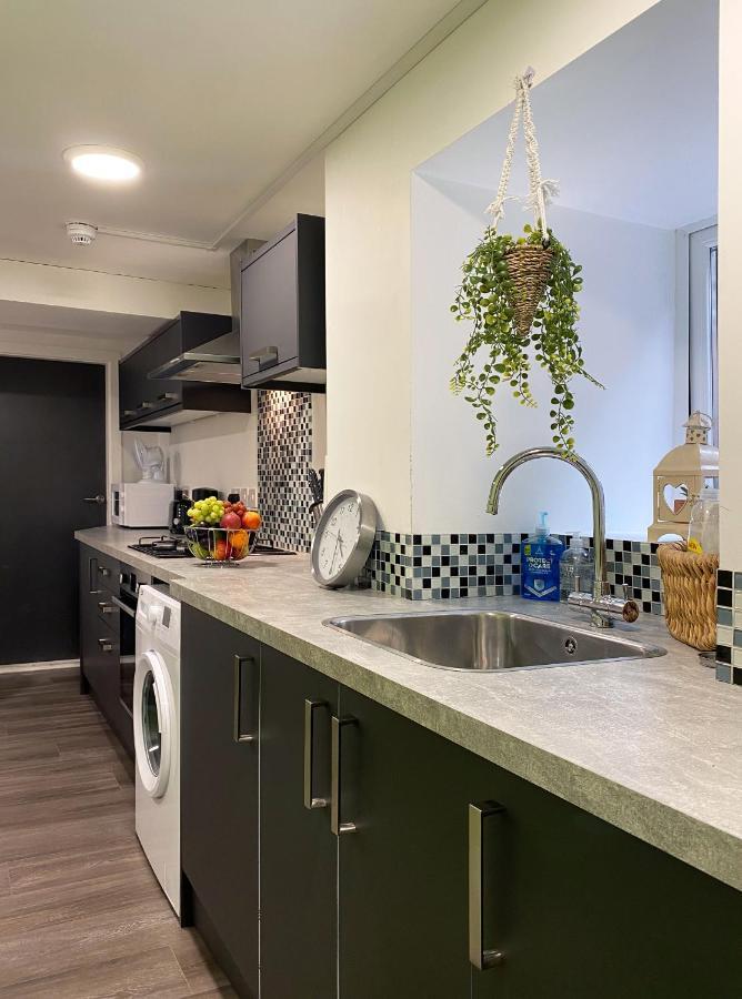 Cathedral Court By Serviced Living Apartment Liverpool