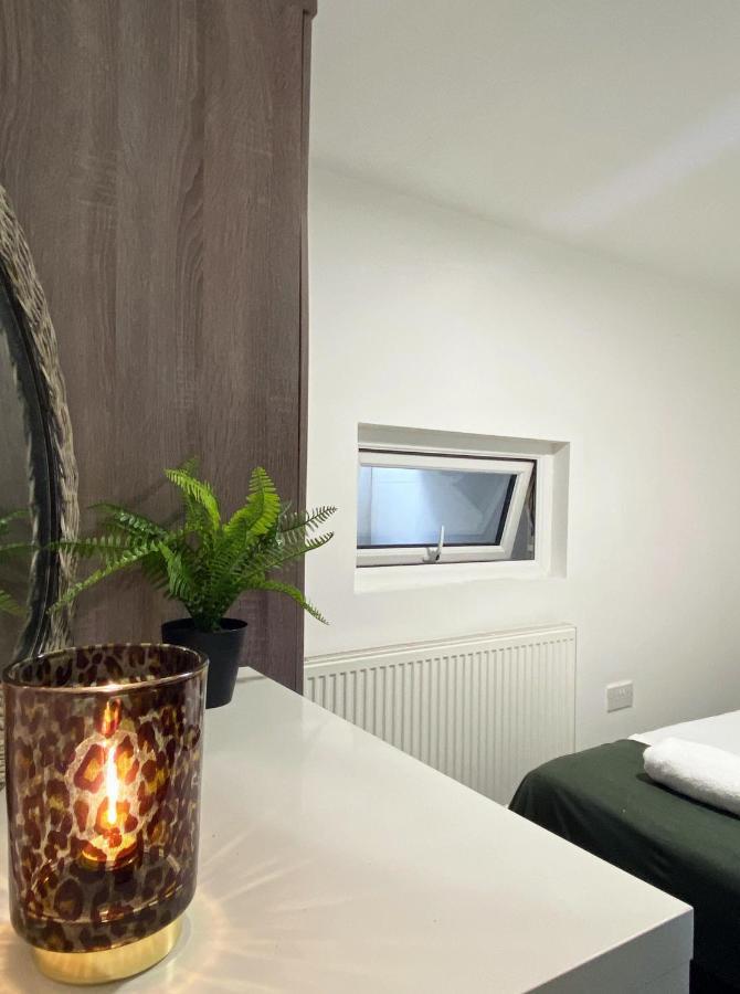 Cathedral Court By Serviced Living * Liverpool